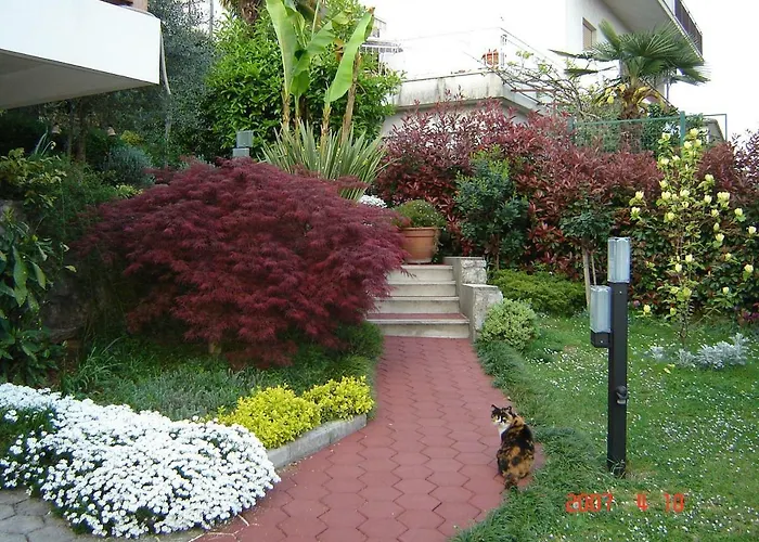 Sunny Garden Apartamento *